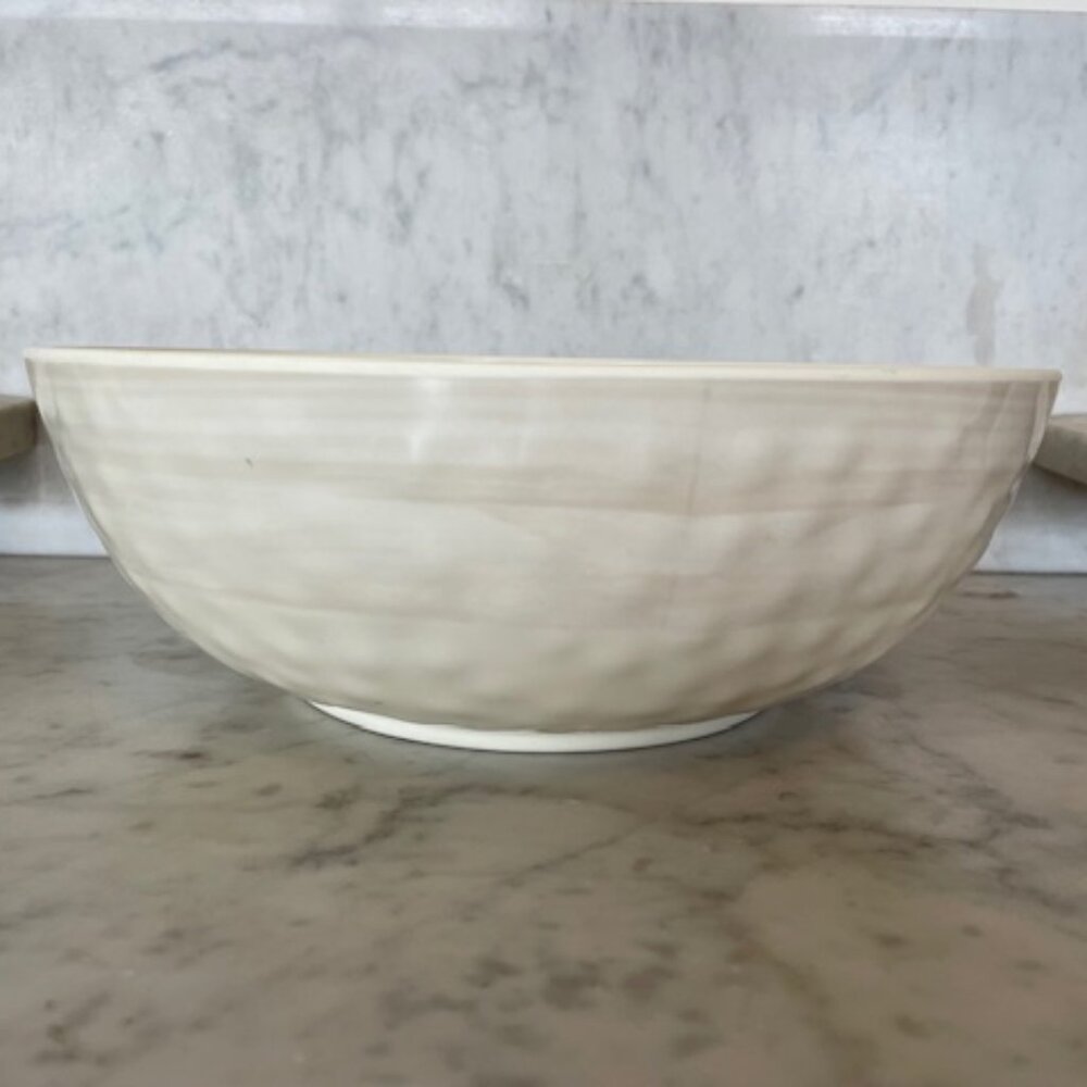 TOMMY BAHAMA Cream Swirl Melamine Serving Bowl 11" - Picture 2 of 16